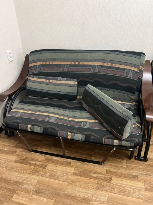 Диван раскладужка срочно продам
