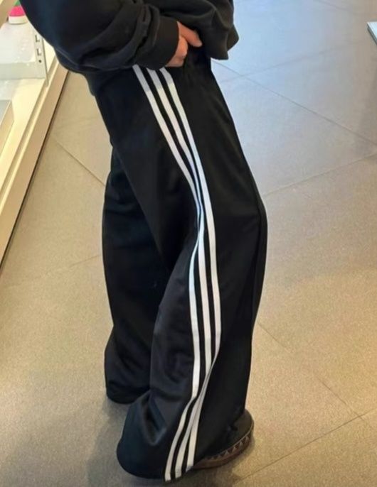 широкие черные штаны