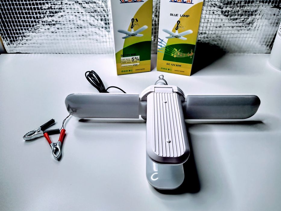 Lampa LED cu 4 brate mobile ajustabile tip ventilator -12v/80W 6500K