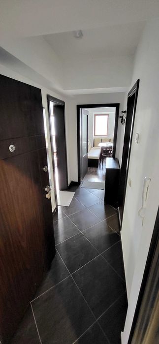 Собственик дава под наем обзаведен двустаен южно изложение