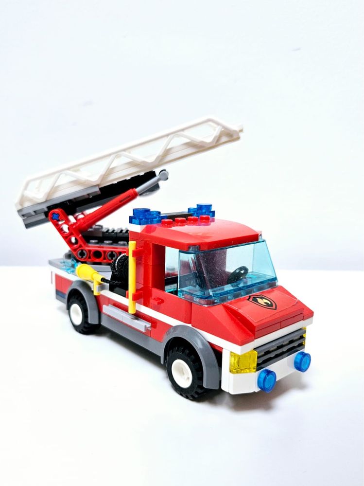 Lego City 60003 - Fire Emergency (2013)