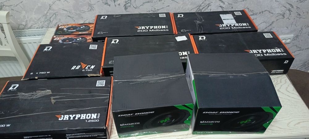 Avto kalonka Midbass