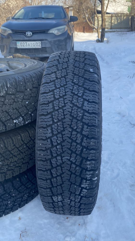 Продам 185/70 R14 зимние шины с дисками в комплекте