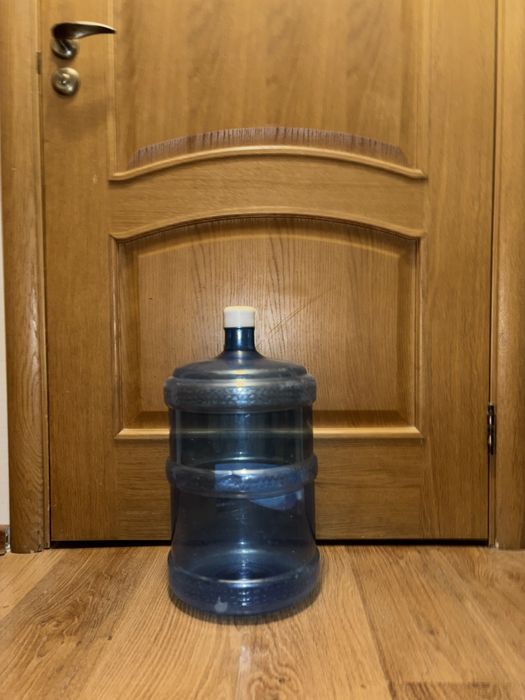 Бутылка пластиковая, 19 л., 1 шт