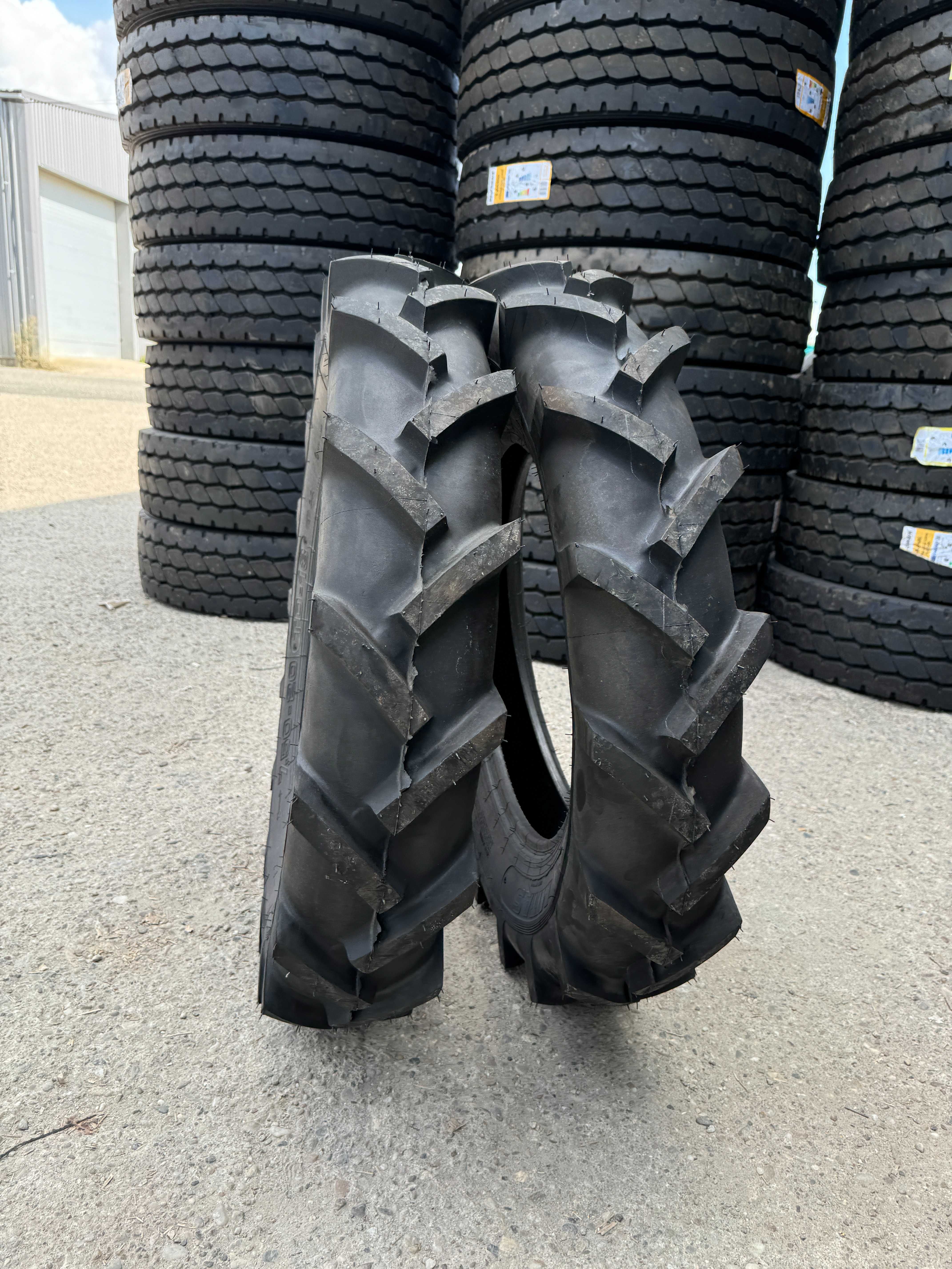 Marca MITAS de tractiune 7.50-20 cu 6 pliuri pentru U445