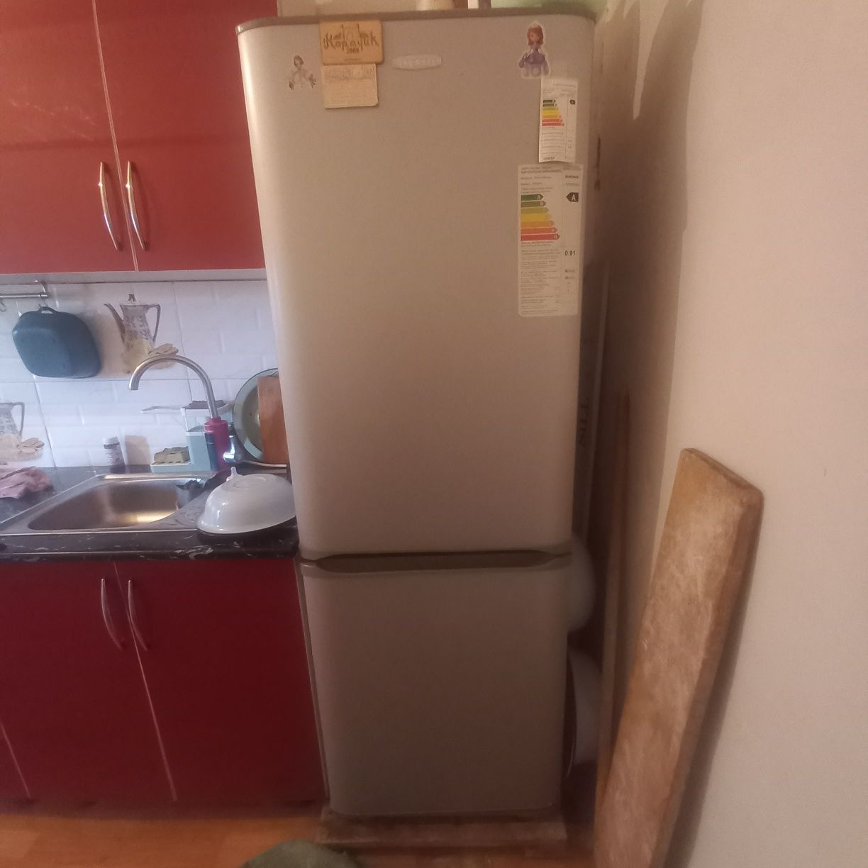 Холодильник в хорошом состоянии