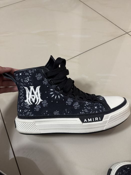 Adidasi Amiri Noi