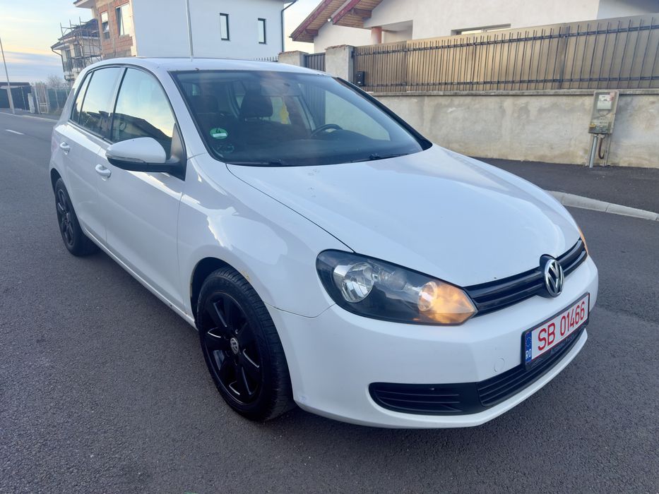 VW Golf VI 1,6 Tdi 2010 Hatchback Recent adus