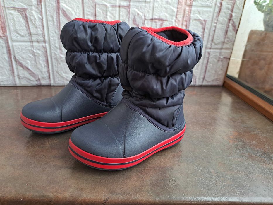 детски ботуши,зимни обувки,боти,апрески,Crocs номер25 за момче