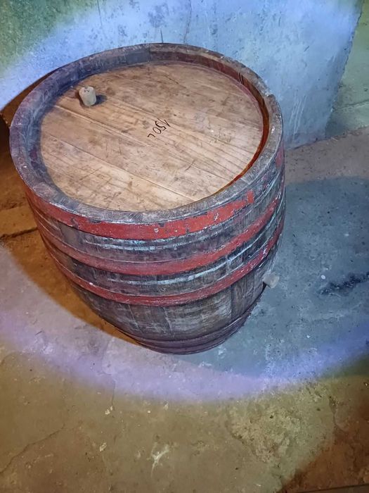 Дъбово буре 150л