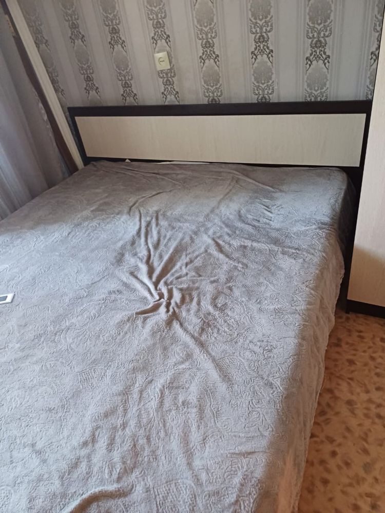 Диван, прихожую, шкаф, кровать