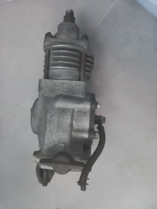 Продам компрессор