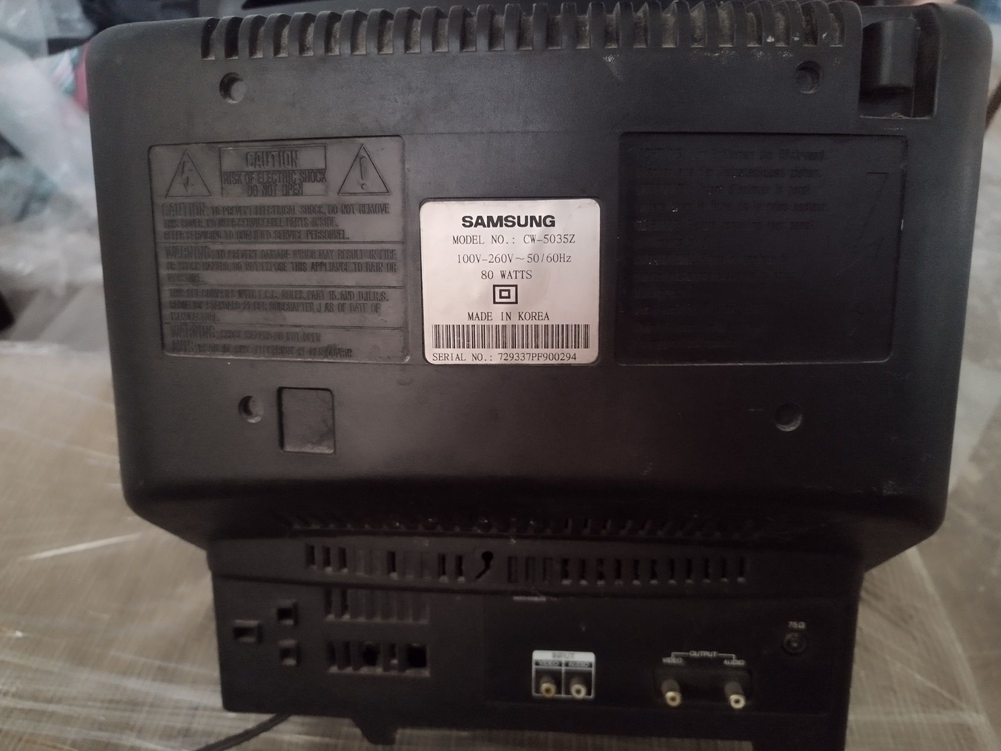 Телевизор. Samsung и телевизор JVC      .