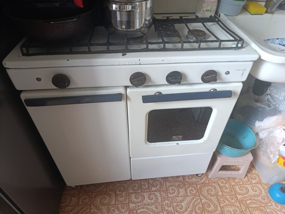 Продаю плиту.жалко выкидыать