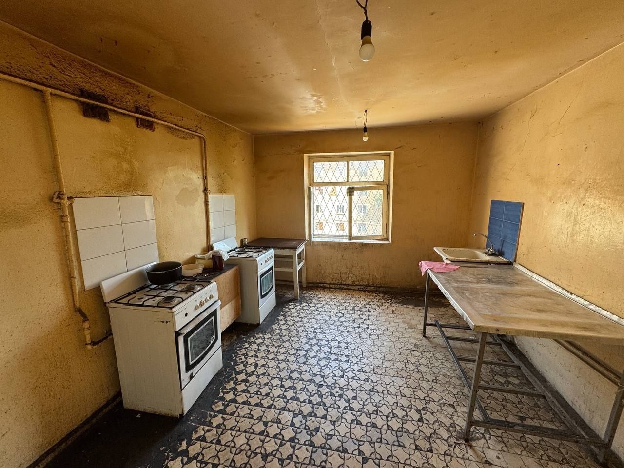 Продаётся 1 комнатная квартира Мирзо Улугбекский район ул. Шахриабад