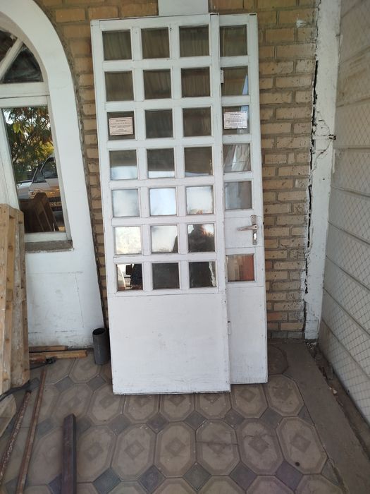 Продается двери метал.