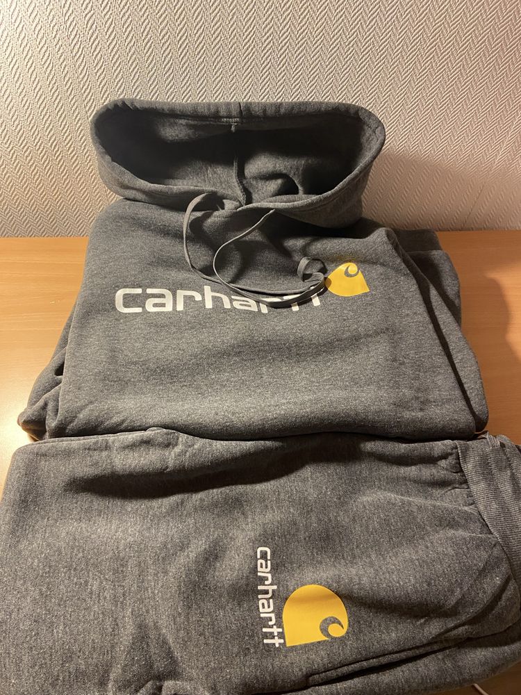 Carhartt Hanorac + Pantaloni