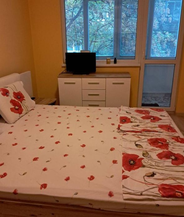 Дава се под наем Тристаен апартамент в Пловдив, Център - 100 кв.м за 500 € - Снимка #3