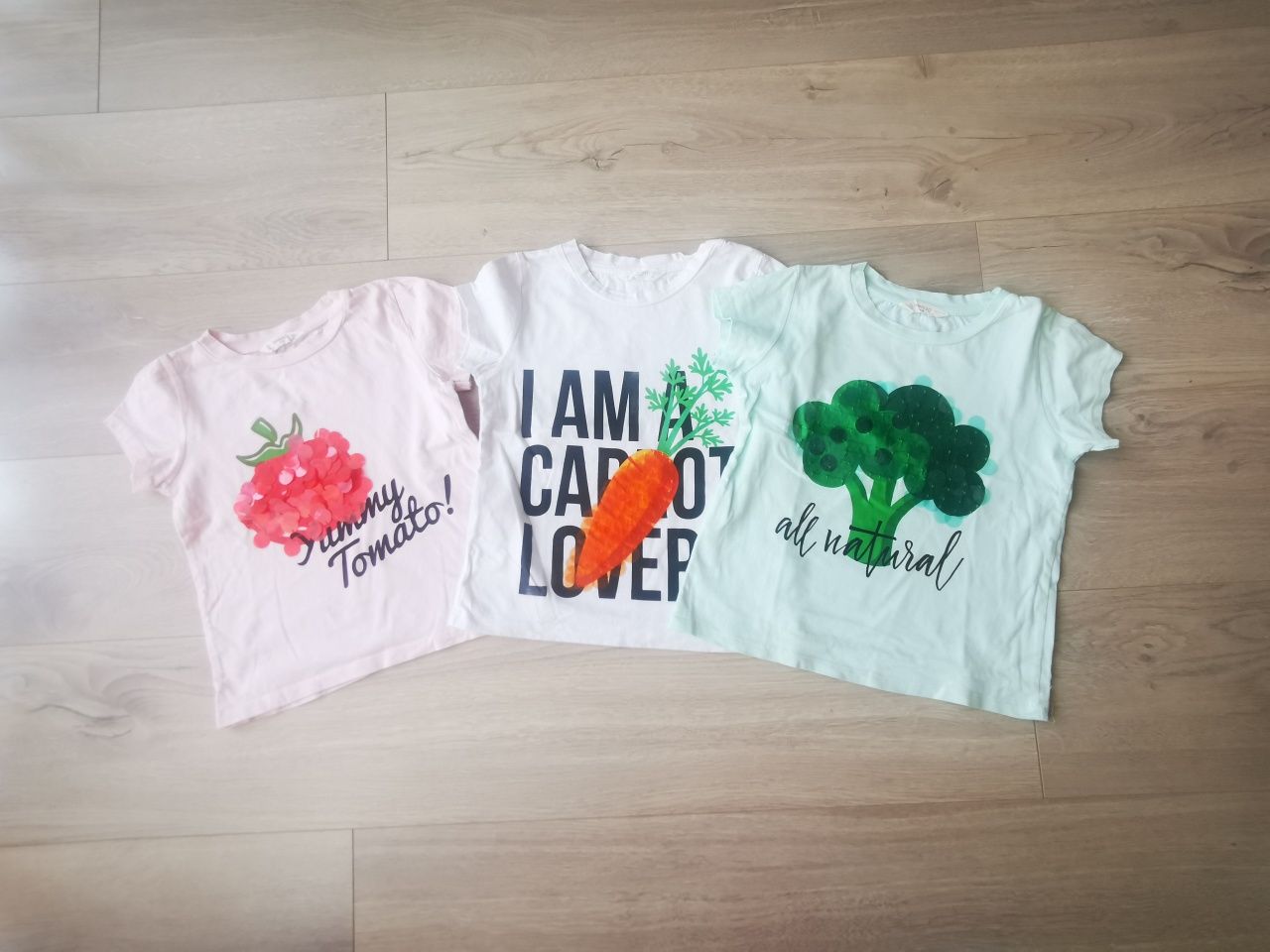 Lot tricouri Mango, pentru fetite 4-5 ani