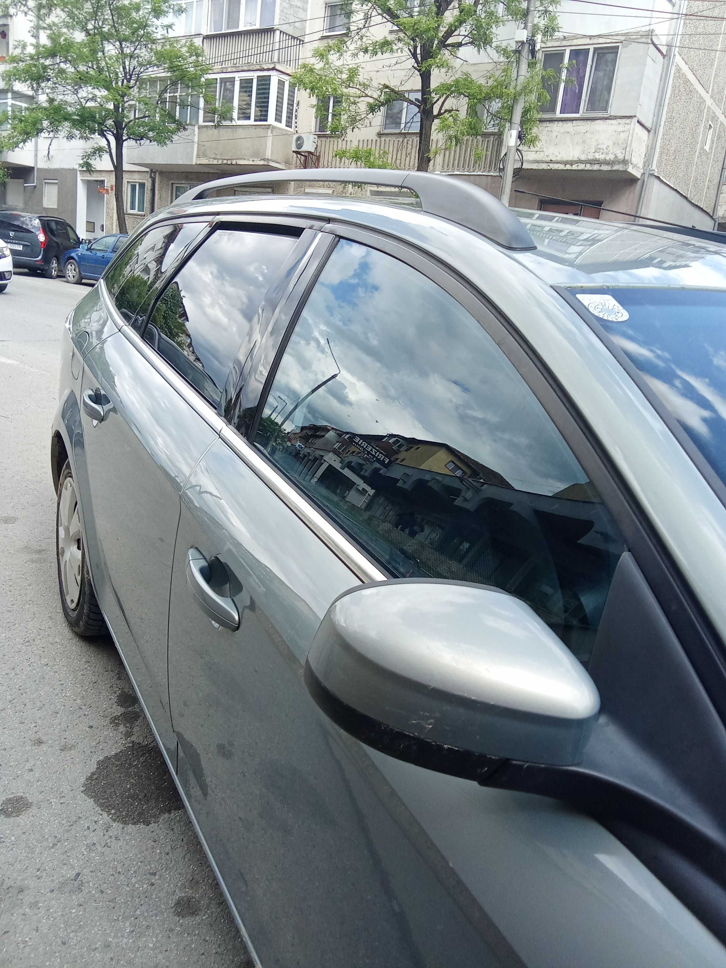 Vând Ford titanium an 2007 Nr roși recent adus motor 2000cm