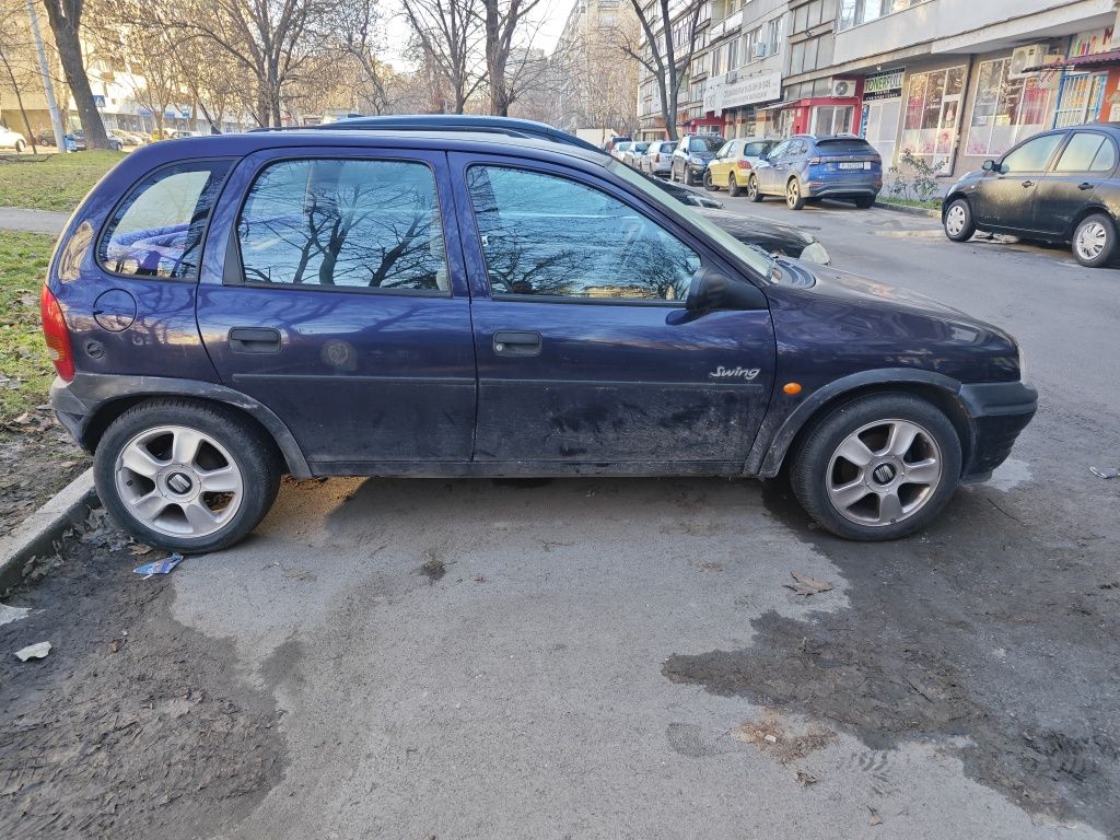 Продавам OPEL CORSA 1.4
