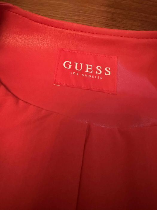 Дамски якета Guess