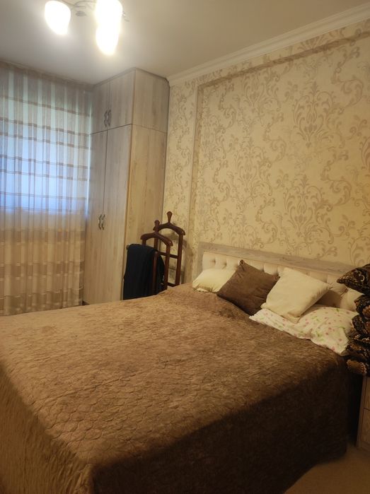 Продаётся квартира по улице Бабура 6ти комнатная