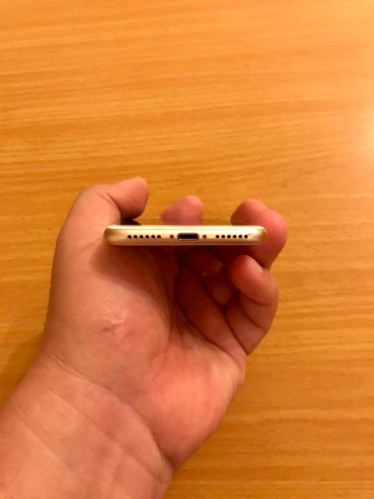 Iphone 8 Gold 64gb Impecabil Baterie 100% Anunț Valabil Doar București