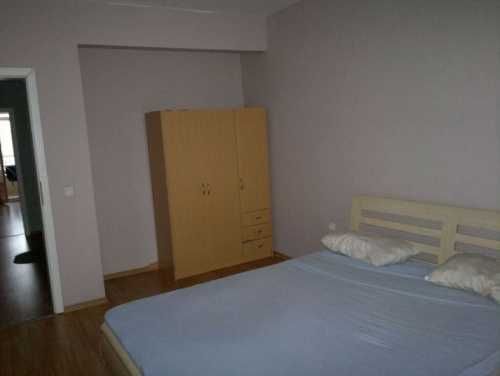 Дава се под наем Тристаен апартамент в Бургас, Изгрев - 120 кв.м за 117.3 € - Снимка #3