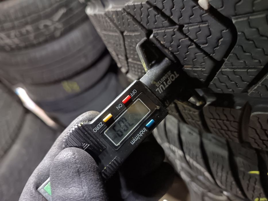 Anvelope MS iarna 225 40 19 pirelli 5.5-7mm