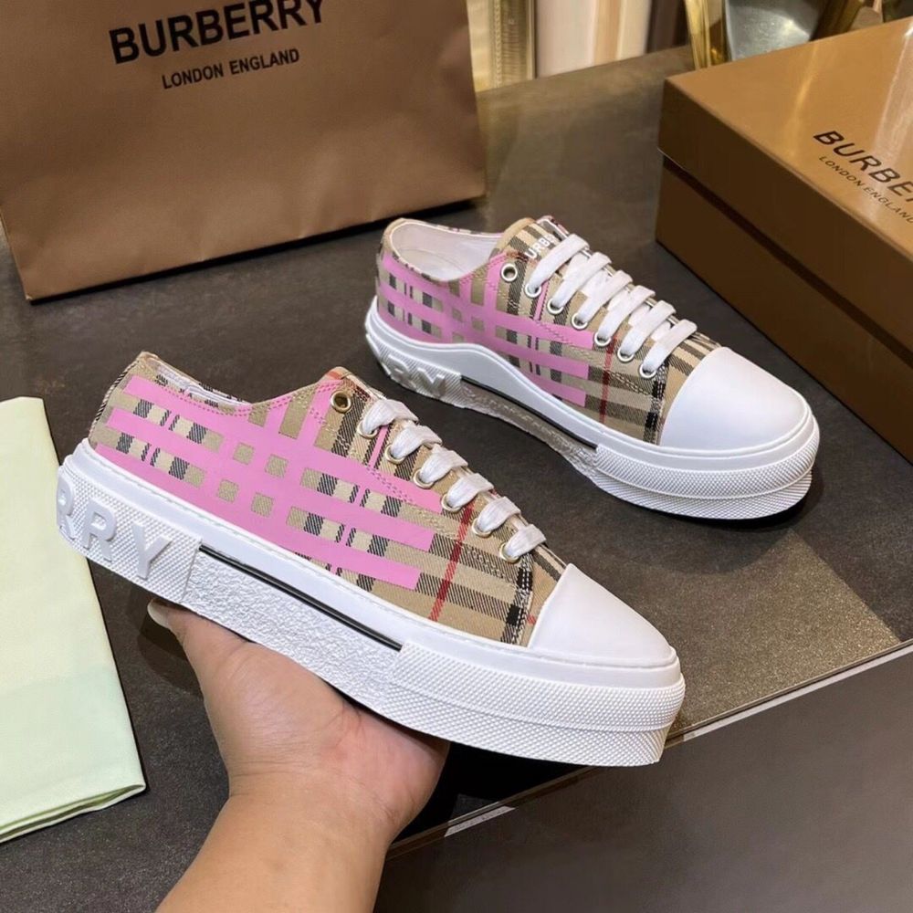 Burberry trainers pink - lux quality