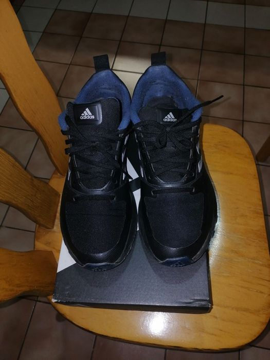 Маратонки ADIDAS