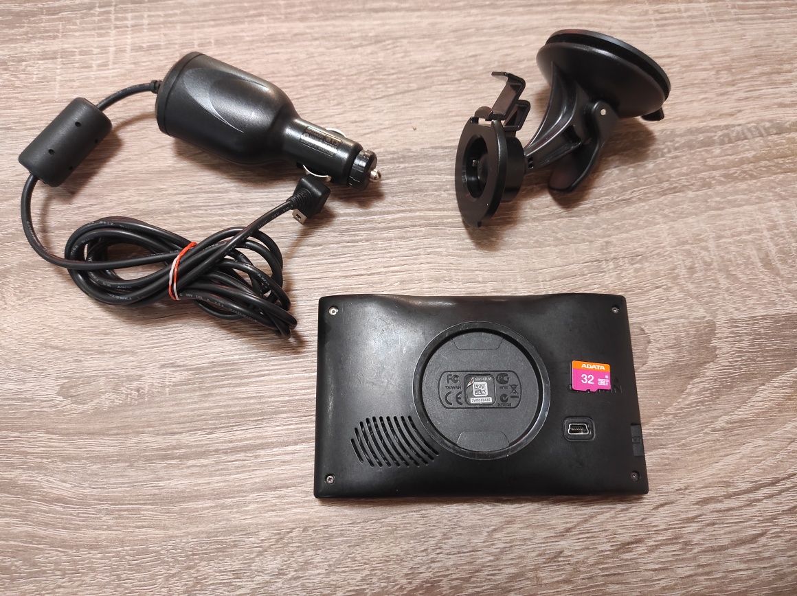 Garmin nuvi 42 full Europe+Bg карти