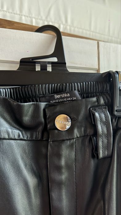 Черен кожен панталон