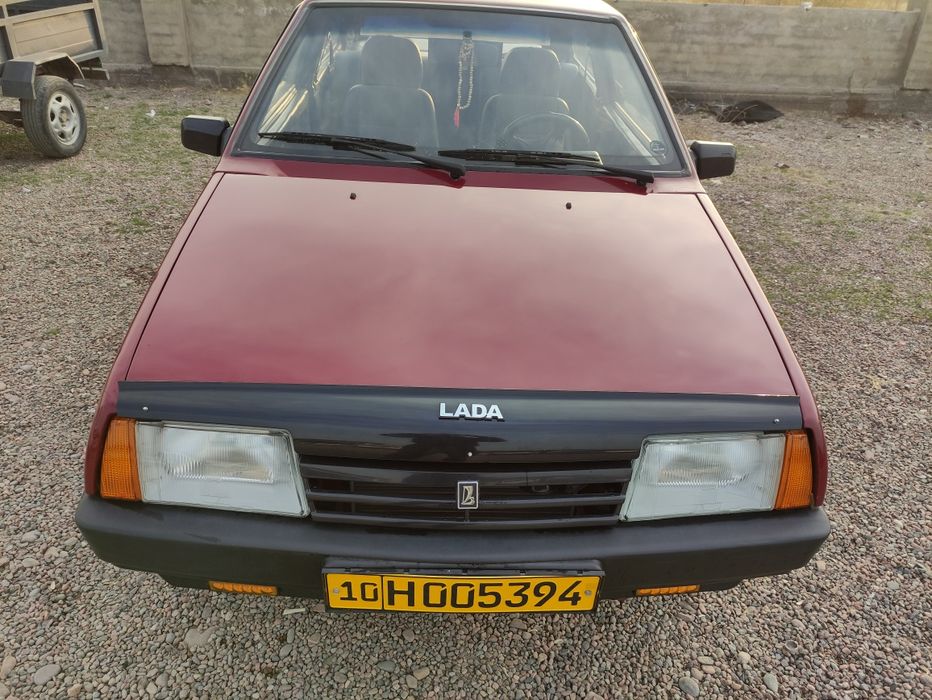 Продаю машину ВАЗ 21083