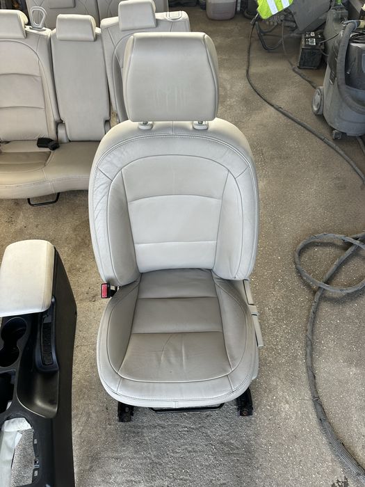 Салон кожен 6+1 за Нисан Кашкай +2