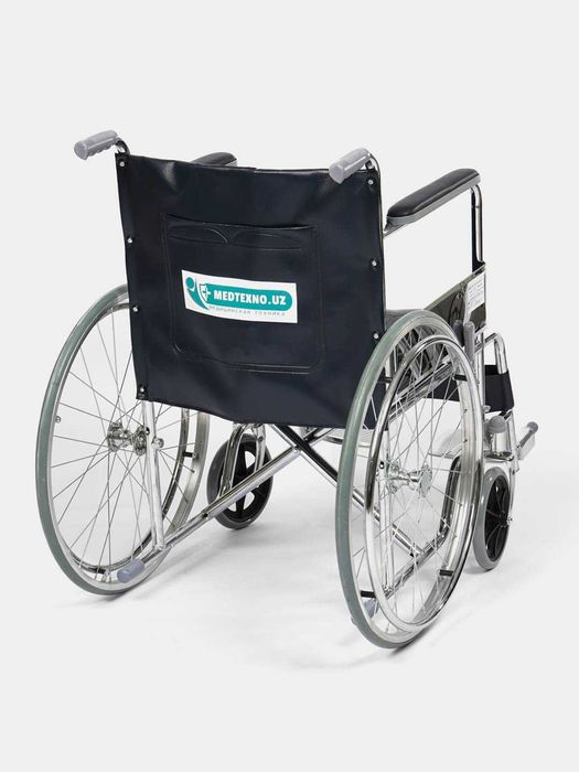 Инвалидная коляска с ручным управлением, твердые колеса
