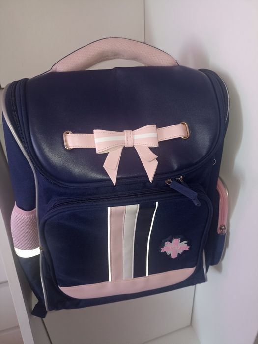 Продам рюкзак с ортопедической спинкой