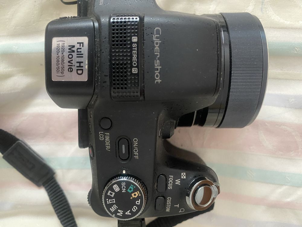 Sony DSC-HX100V 16.2 megapixel