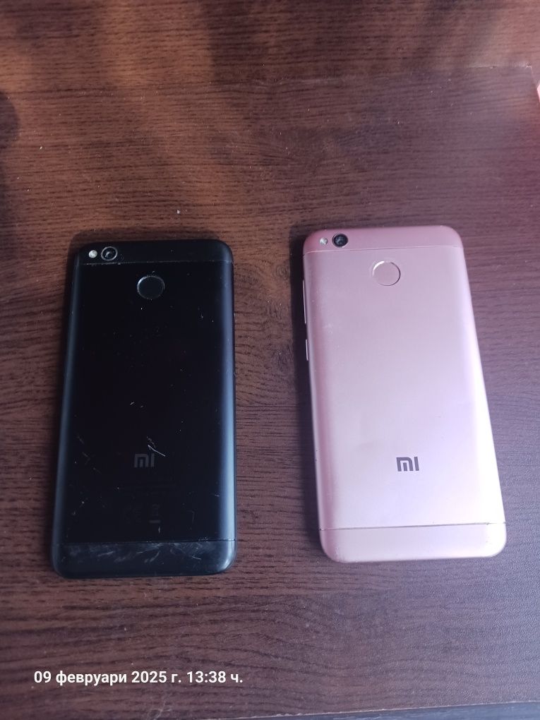 Продавам два броя Xiaomi Redmi 4X