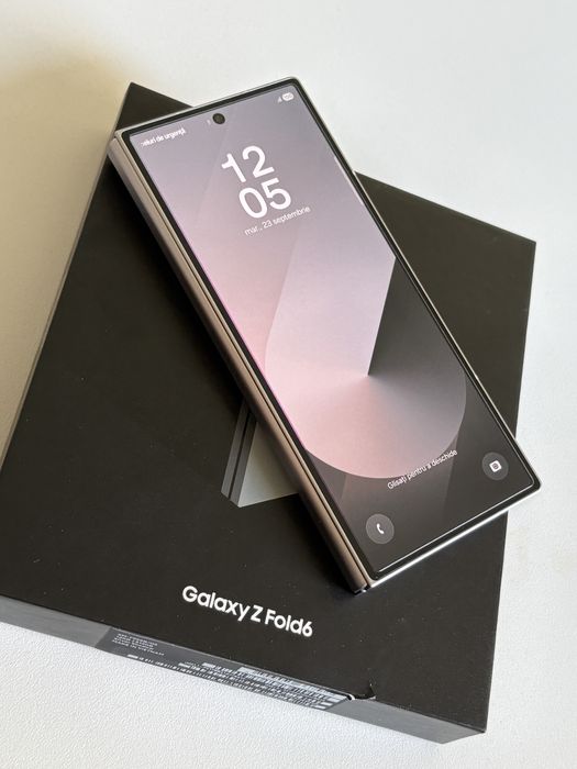 Samsung Galaxy Z Fold 6 512Gb Silver Shadow impecabil