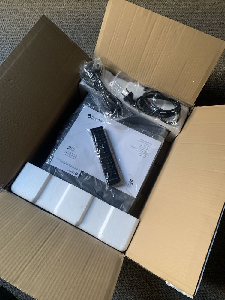 Amplificator integrat Cambridge Audio AXA35
