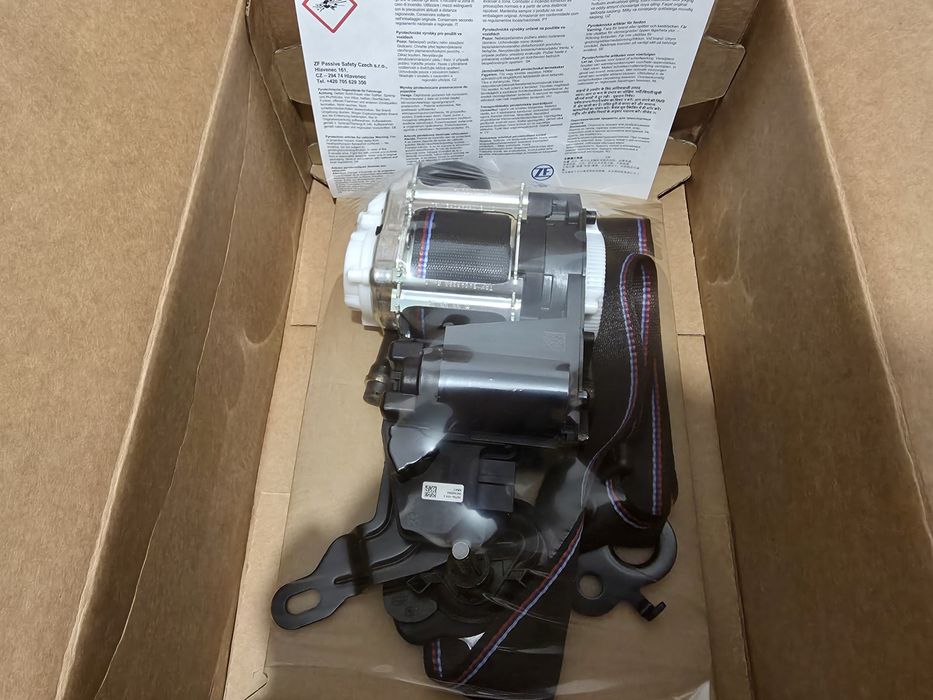 Centura X5 X6 X7 dreapta fata pasager M Originala BMW 72115A70912