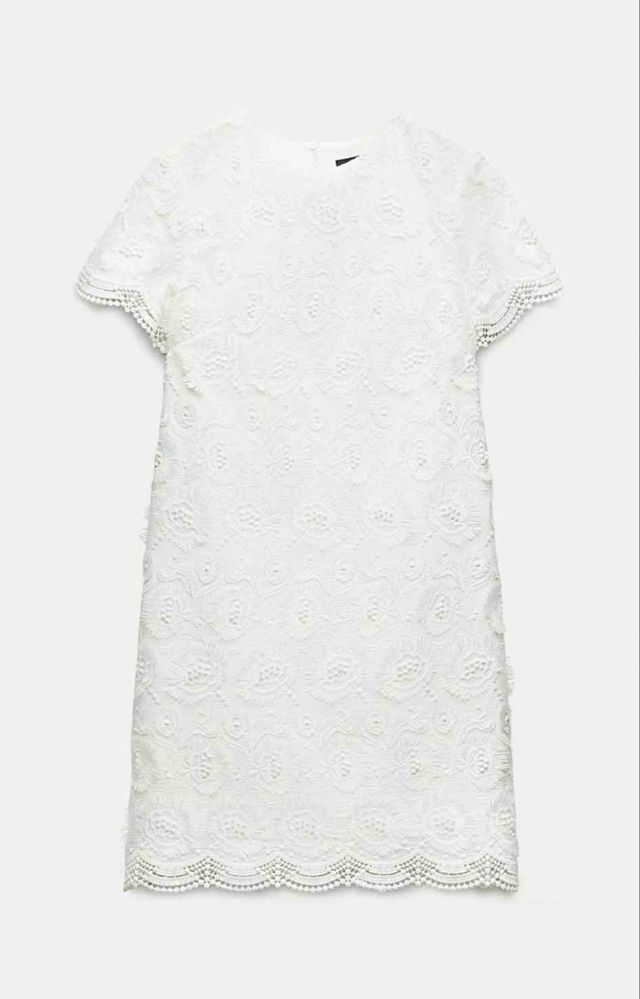 Нова рокля с етикет Zara