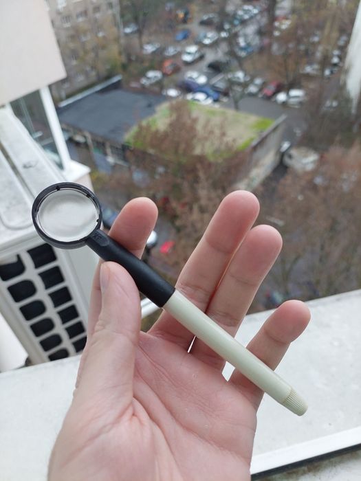 Flaro stilou si lupa