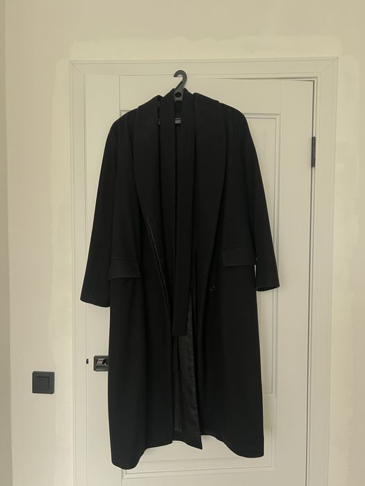 Пальто шерстяное черного цвета