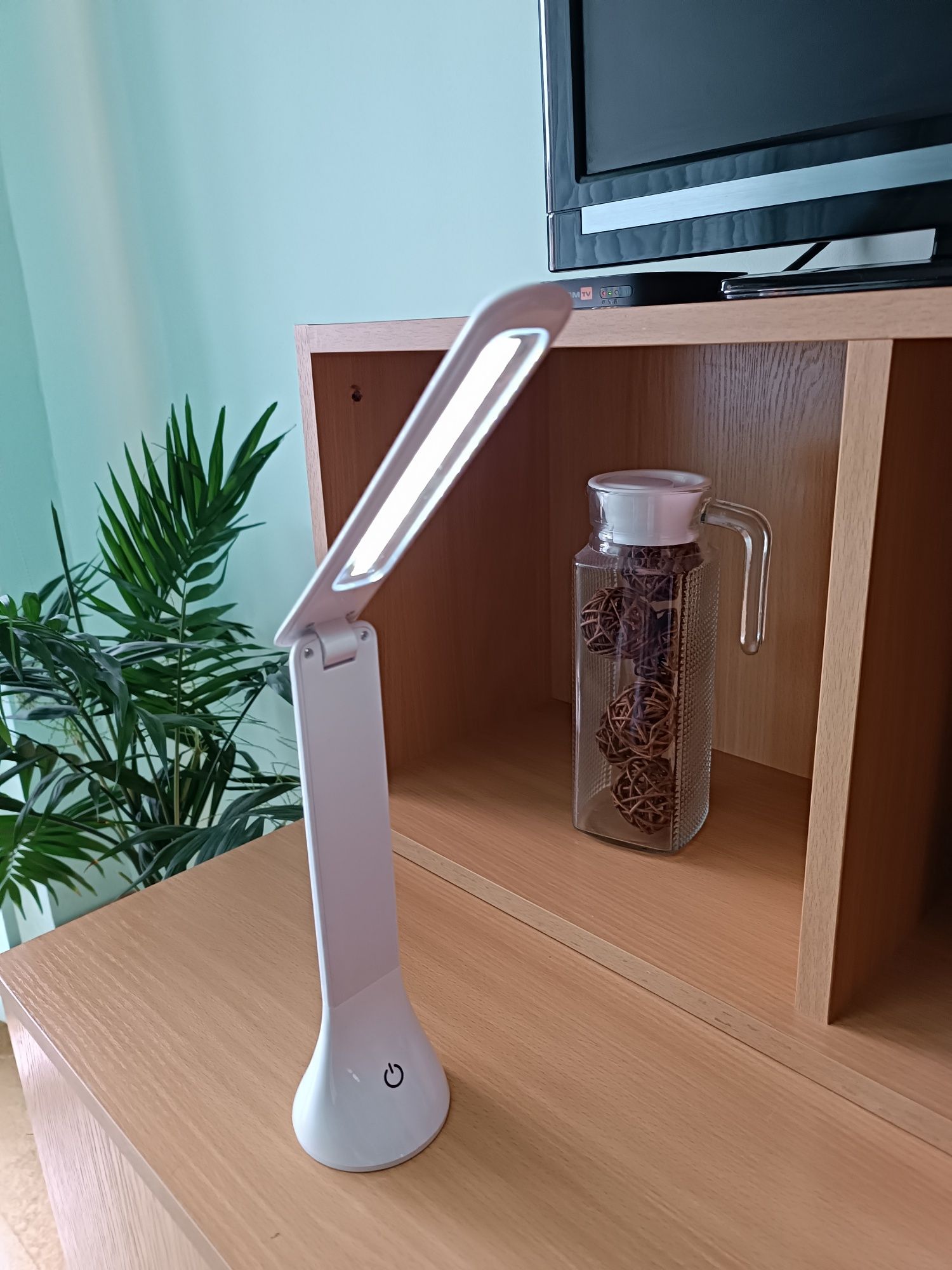 Led настолна лампа