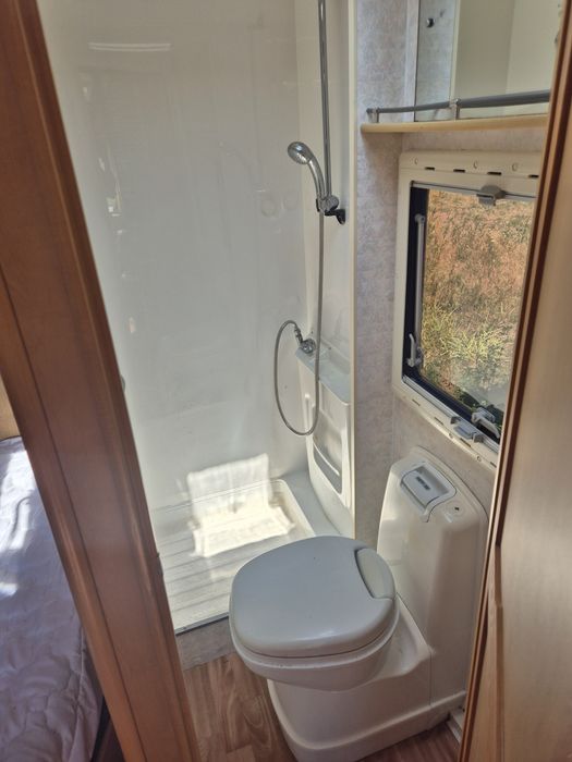 Rulota Elddis Odyssey 484 4/5 locuri 2008