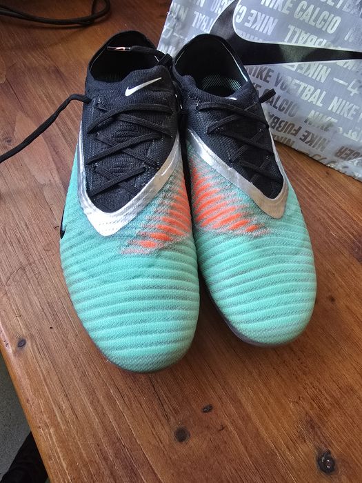 Nike Phantom 6 Low Elite. Размер EU 44.5.  ДАВАТ СЕ САМО ЛИЧНО В СОФИЯ