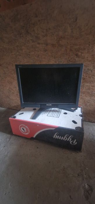 Продам экран жидкокристаллическ